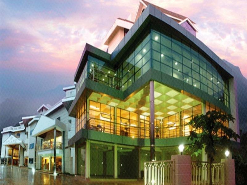 Hotel Polariz Parassinikkadavu Exterior photo